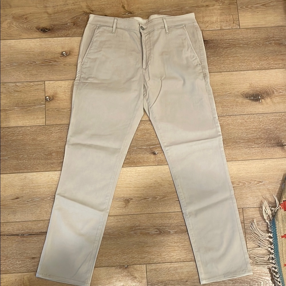 Men's Classic Tan Pants